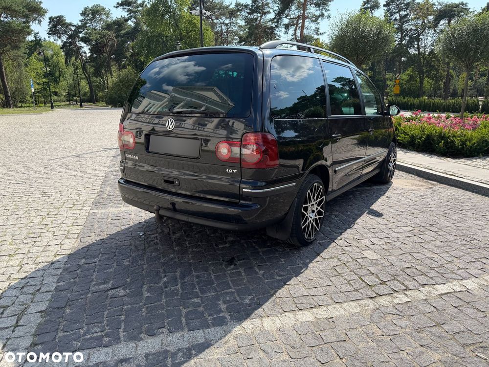 Volkswagen Sharan 1.8T Comfortline Tiptr - 4
