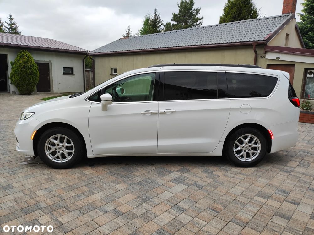 Chrysler Pacifica - 5