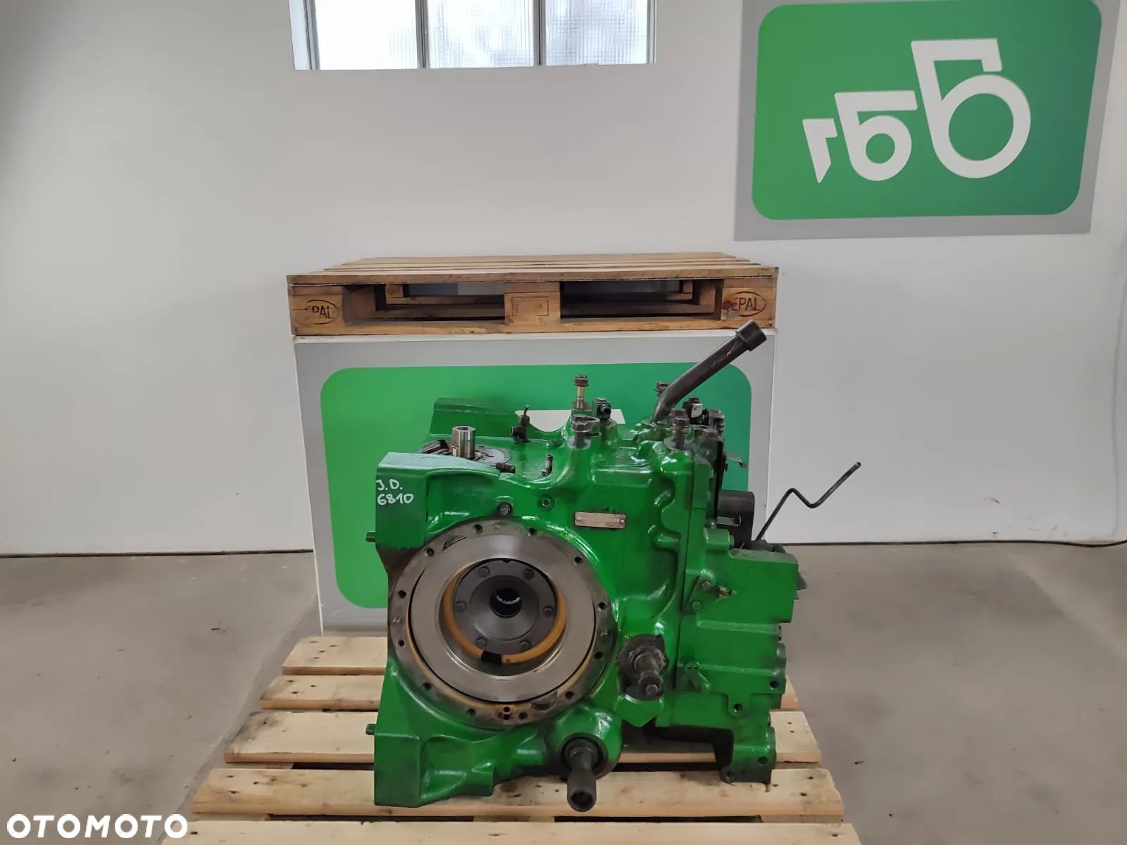 Dyferencjał RE154855 JOHN DEERE 6810 - 1