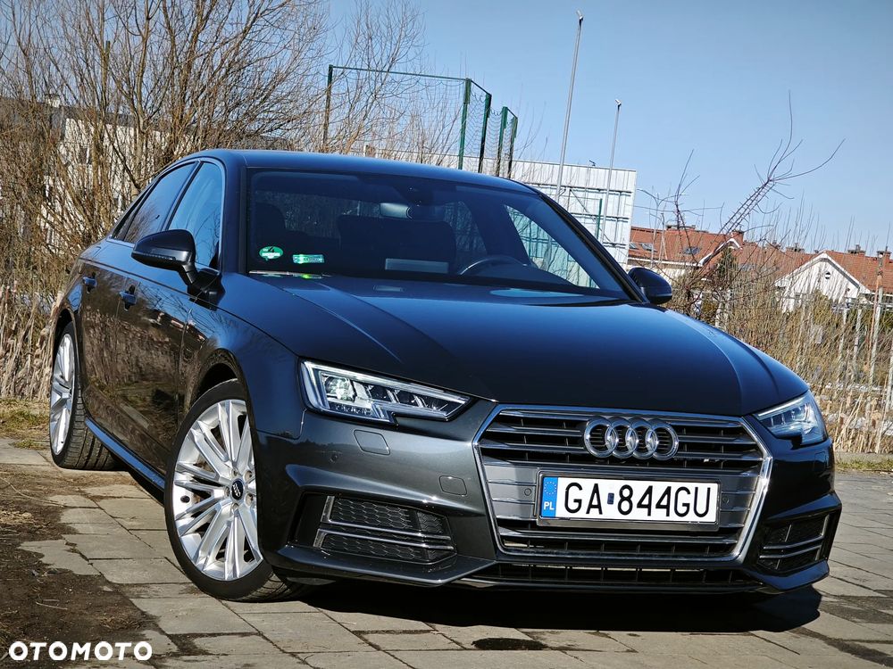 Audi A4 Limousine 40 TFSI design - 1