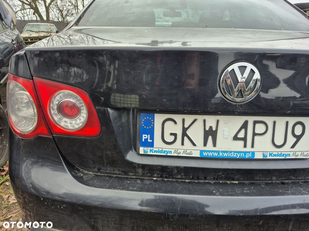 Klapa bagażnika vw jetta v - 2