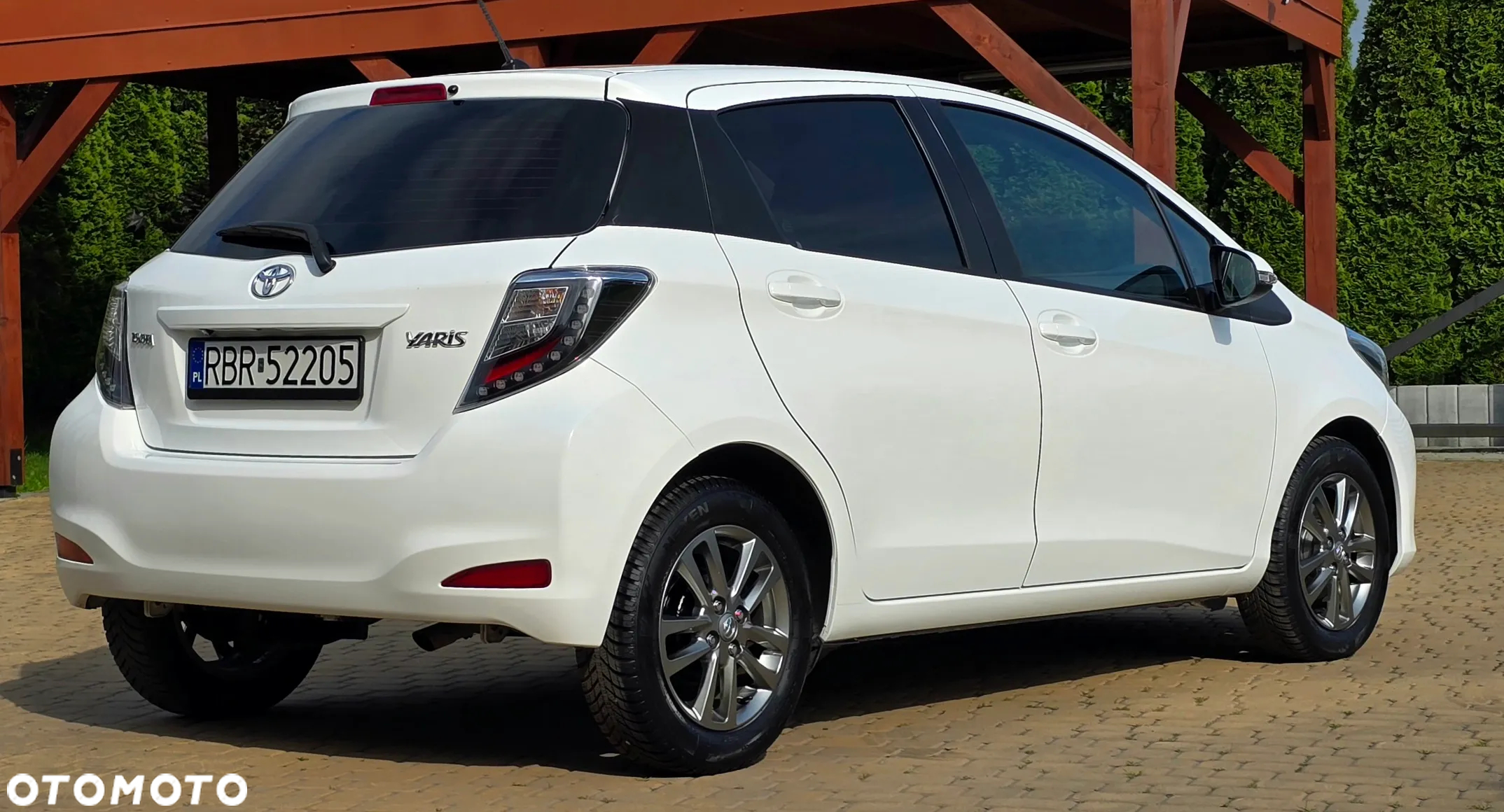 Toyota Yaris - 10