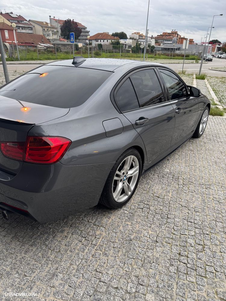 BMW 318 d Pack M - 3