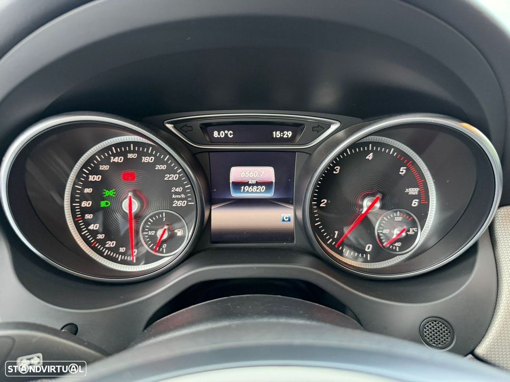 Mercedes-Benz GLA 180 CDI Urban - 22