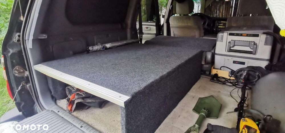 Toyota Land Cruiser 100 - 14