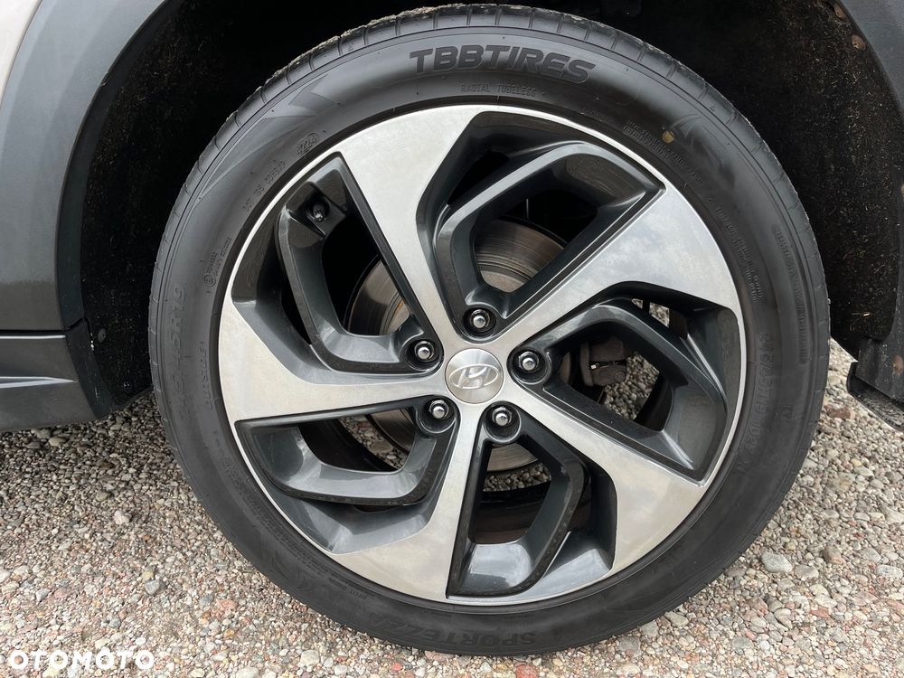 Hyundai Tucson 2.0 CRDi 2WD Trend - 37