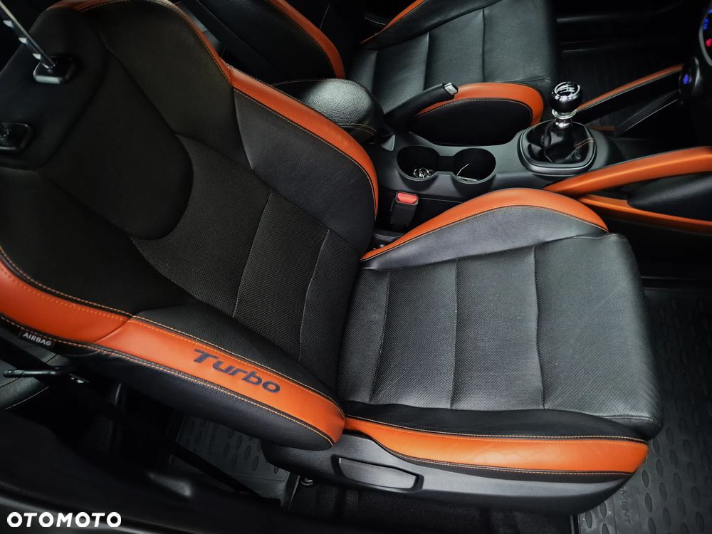 Hyundai Veloster 1.6 Turbo Matt Finish - 33