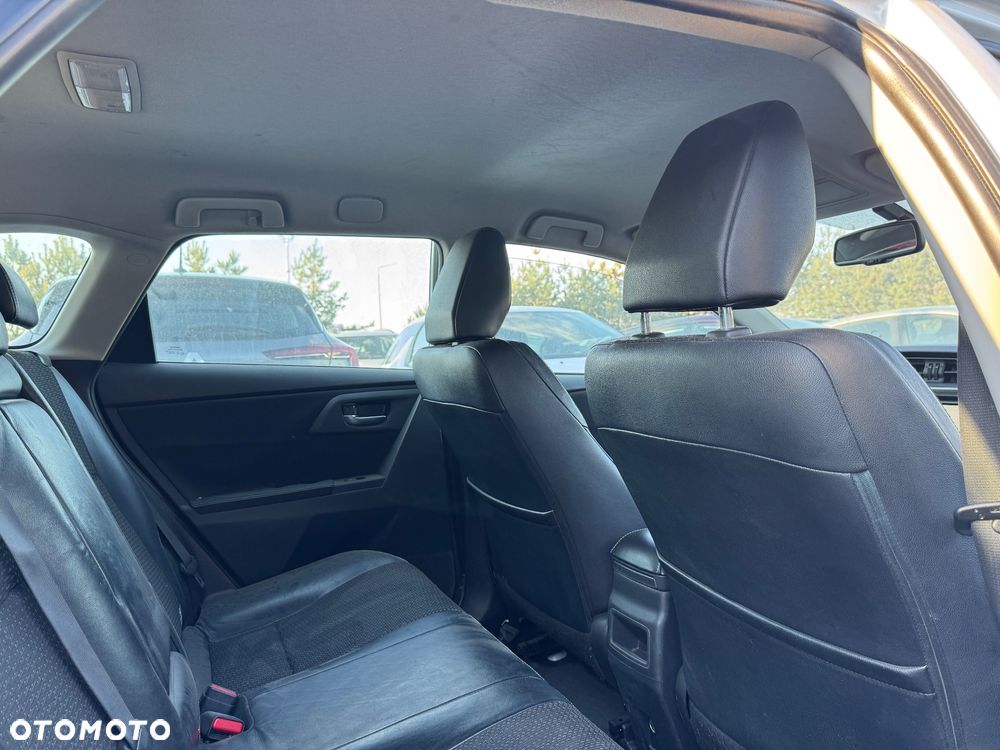 Toyota Auris - 9