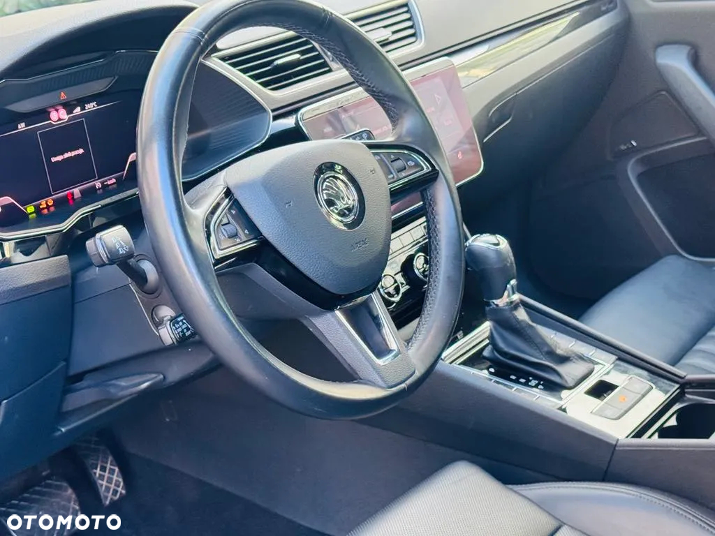 Skoda Superb 2.0 TDI L&K DSG - 22