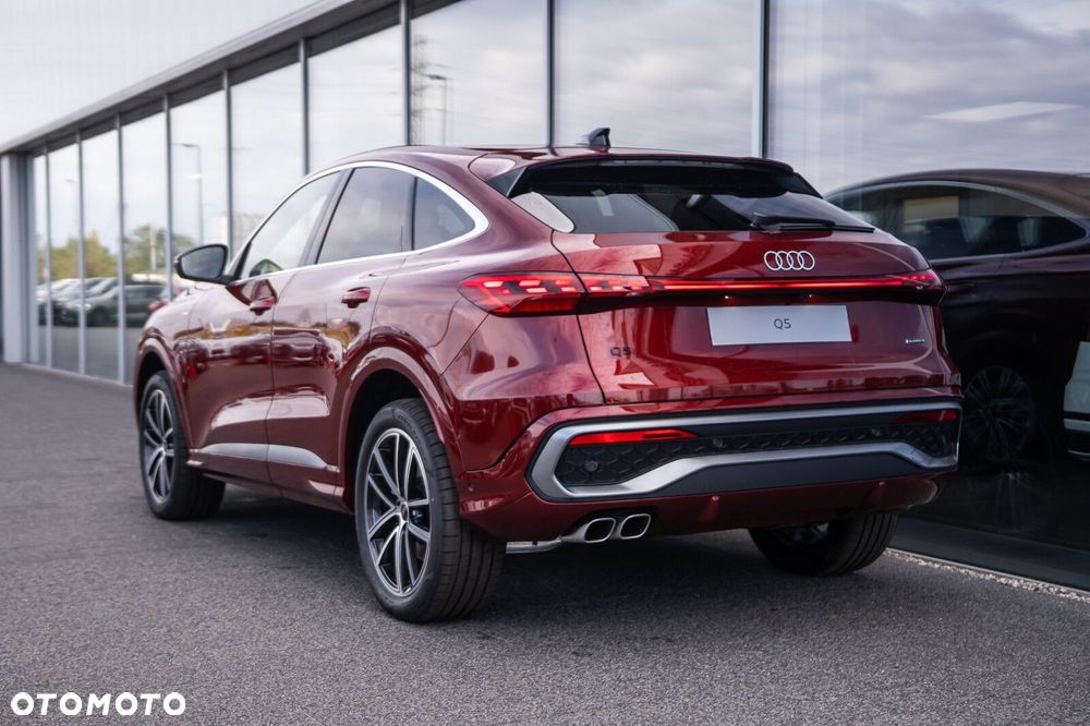 Audi Q5 Sportback - 4