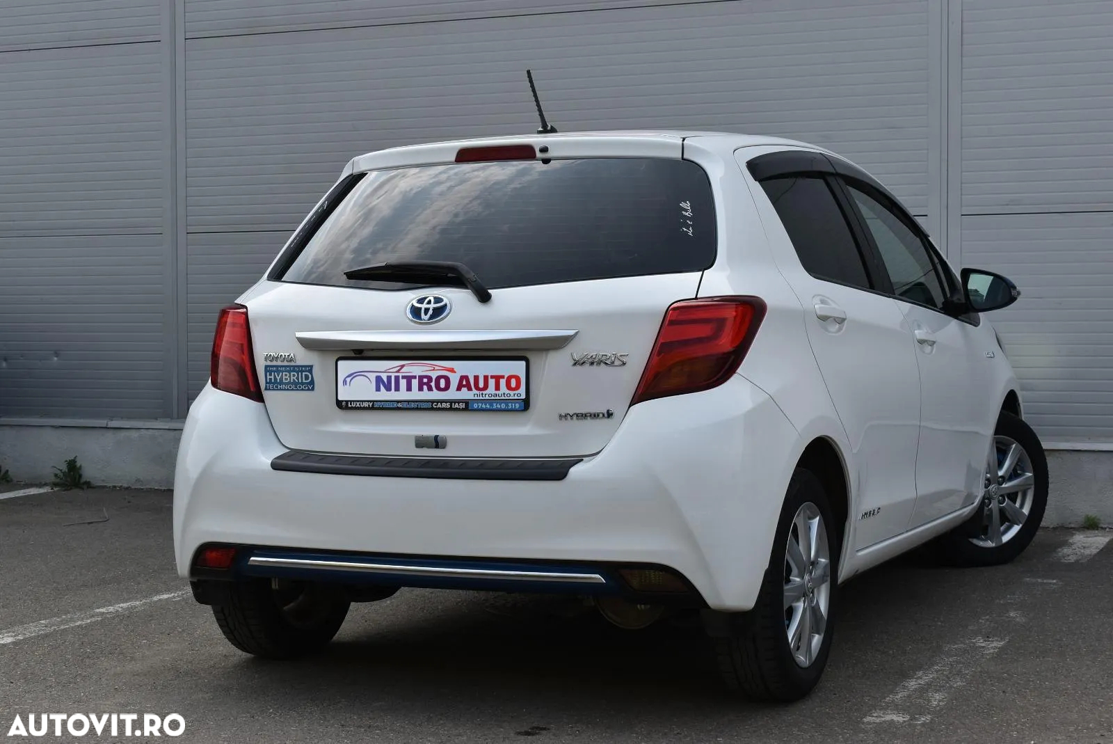 Toyota Yaris 1.5 VVT-i HSD Luna - 7