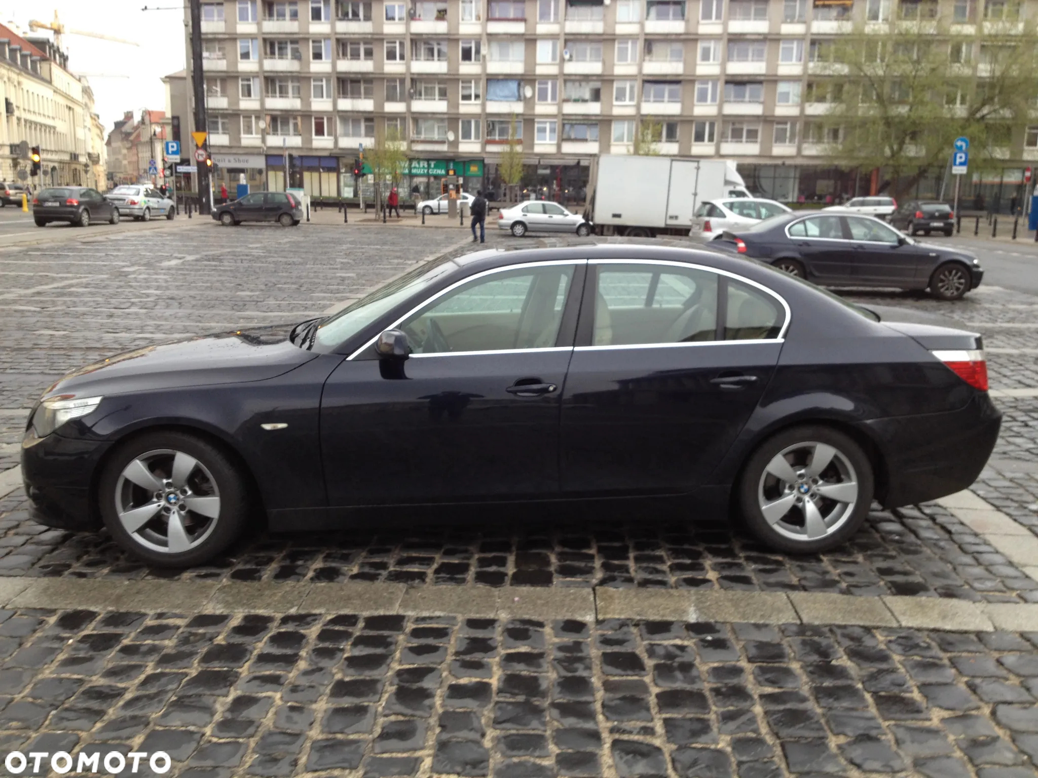 BMW Seria 5 520i - 4