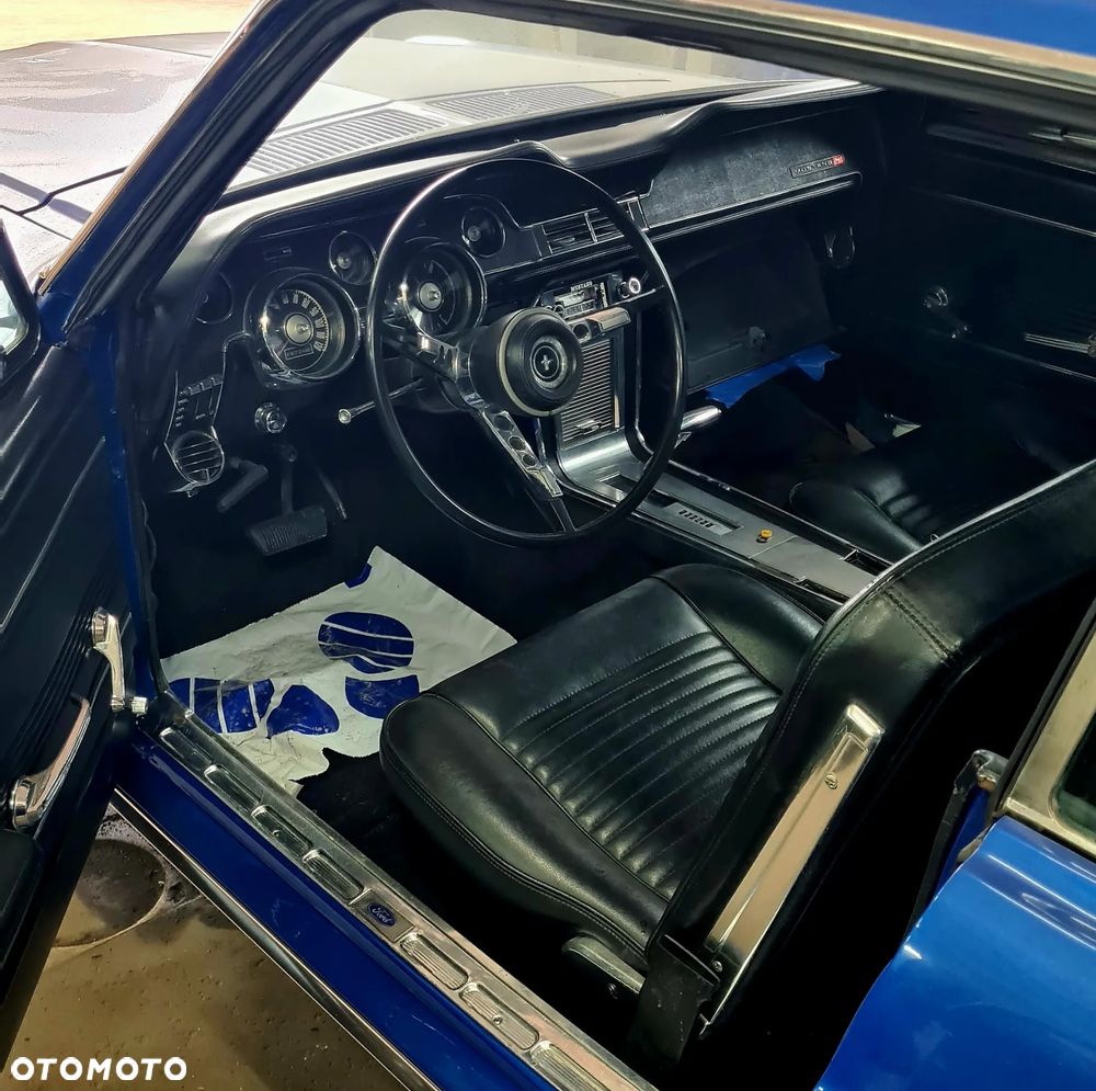 Ford Mustang - 5