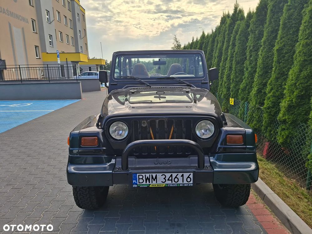 Jeep Wrangler - 5