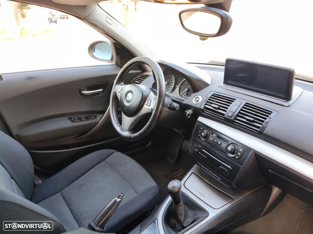 BMW 120 d Sport - 15