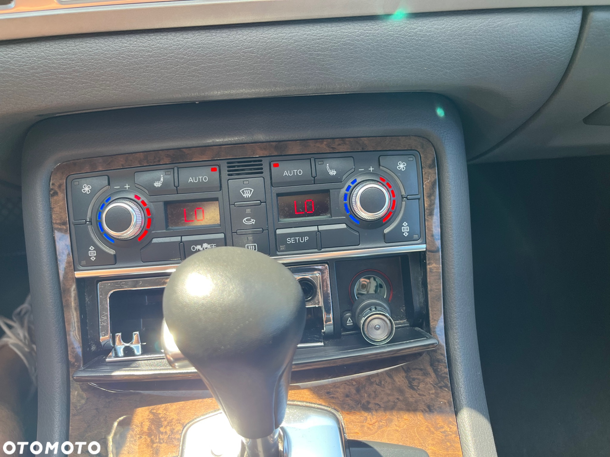Audi A8 4.2 Quattro - 13