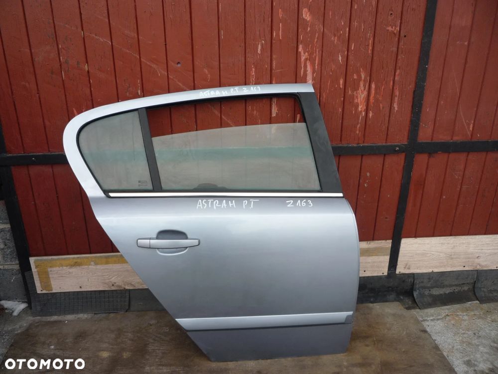 OPEL ASTRA III H 5D DRZWI TYLNE PRAWE Z163 - 1
