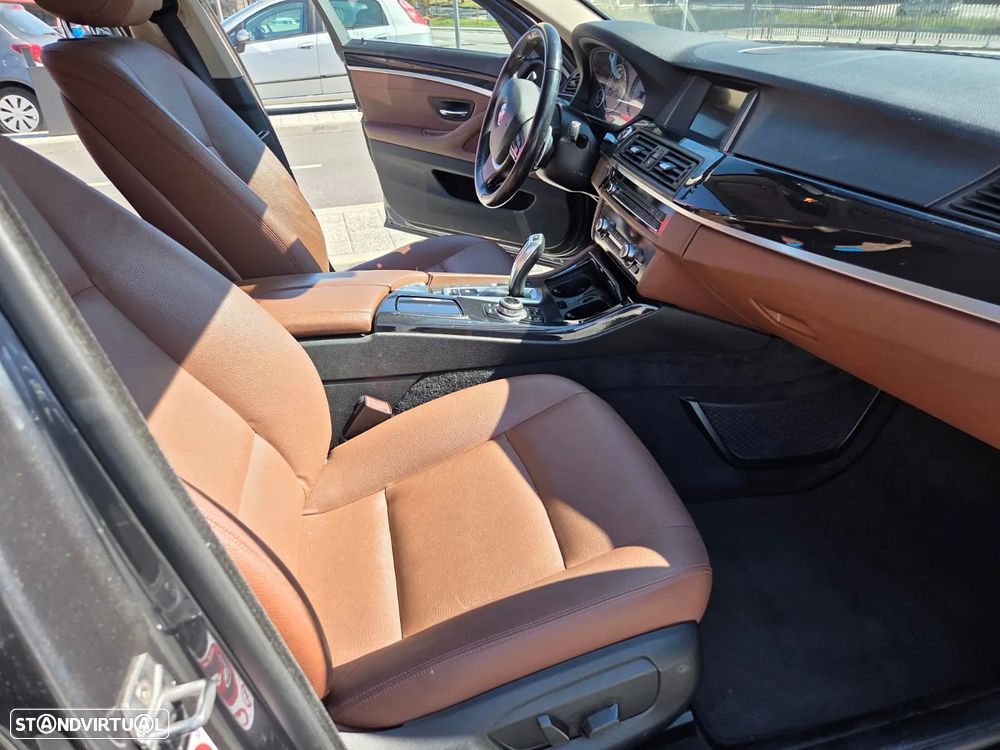 BMW 520 d Auto - 13