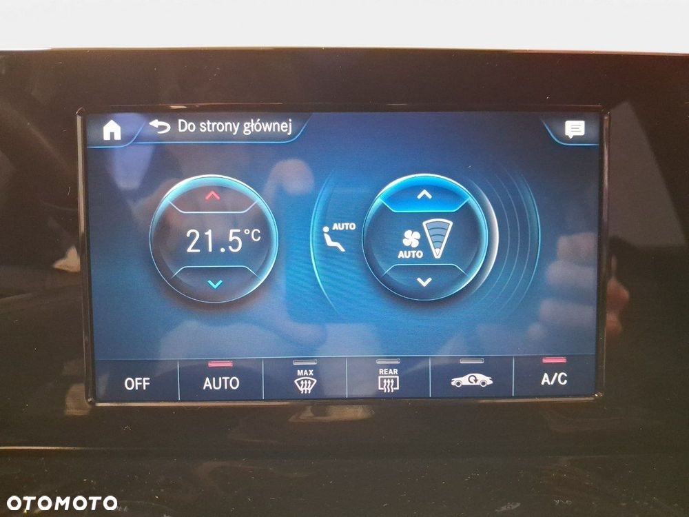 Mercedes-Benz GLB - 29