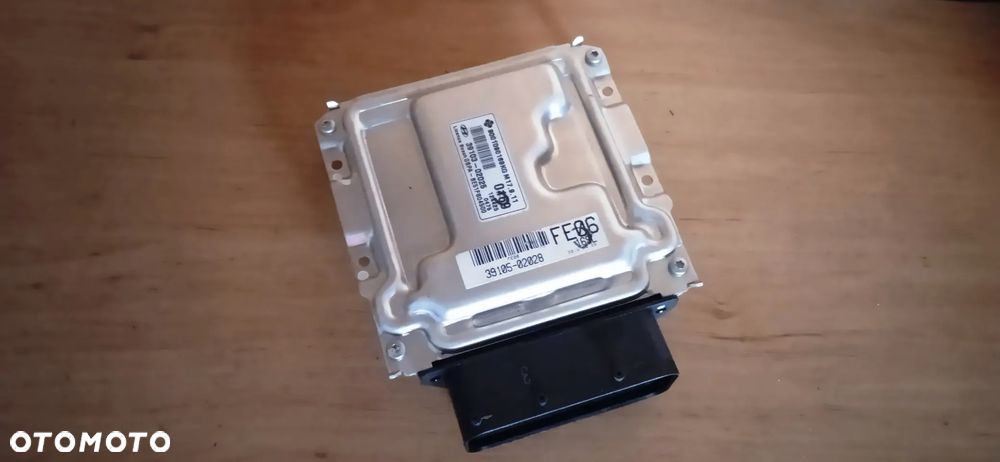 Sterownik komputer silnika Hyundai i10 1.1 39103-02025 - 1