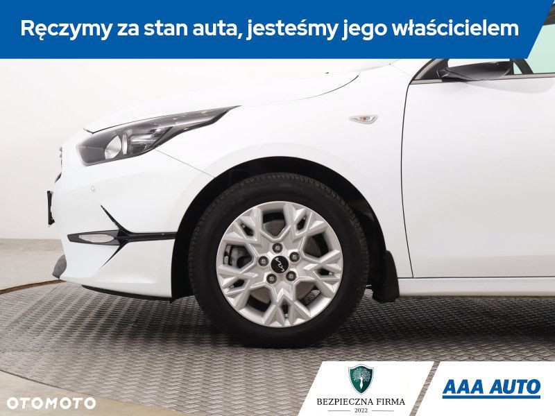 Kia Ceed - 16