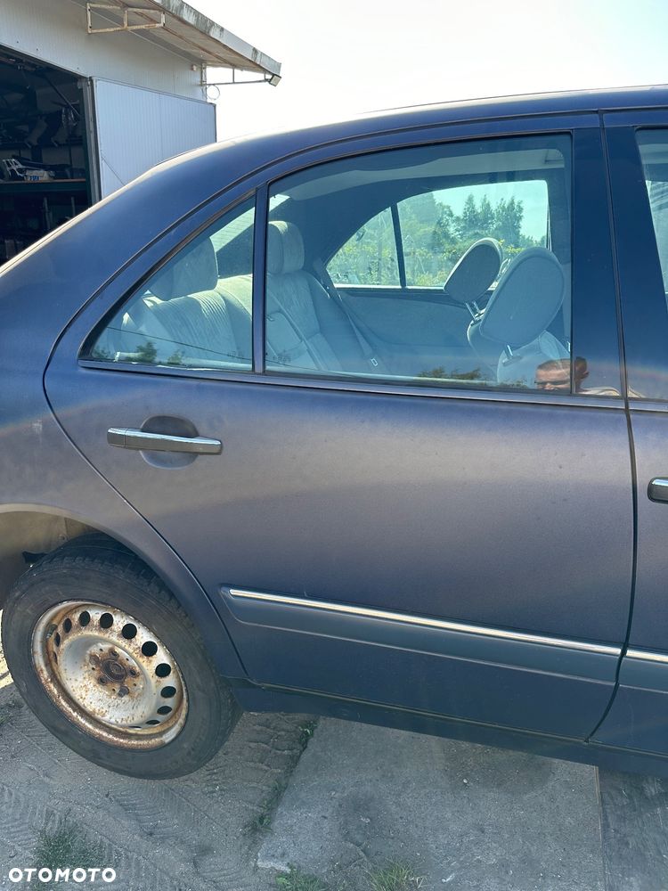 Mercedes e 210 2,9 td drzwi klapa zamek fotel szyba dach - 1