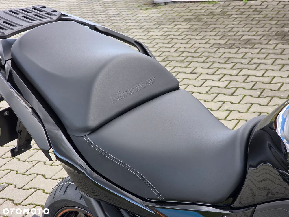 Kawasaki Versys 1000 - 9