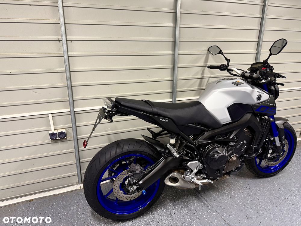Yamaha MT - 3