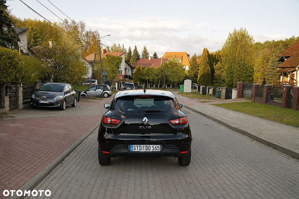 Renault Clio 1.2 16V 75 Experience - 6