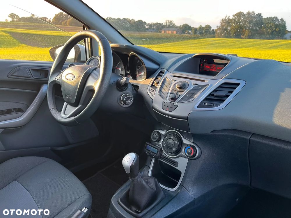 Ford Fiesta - 8