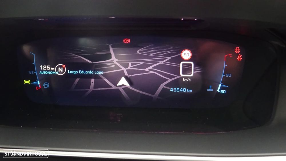 Peugeot 2008 PureTech 130 Allure - 26