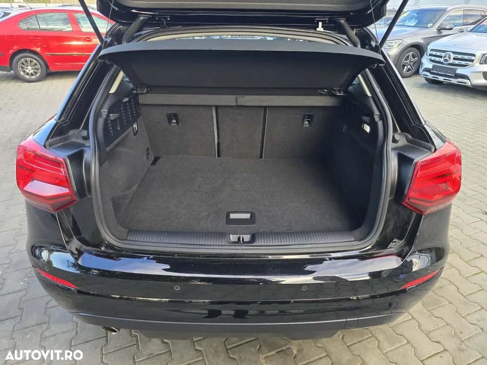Audi Q2 1.6 30 TDI S tronic Sport - 11