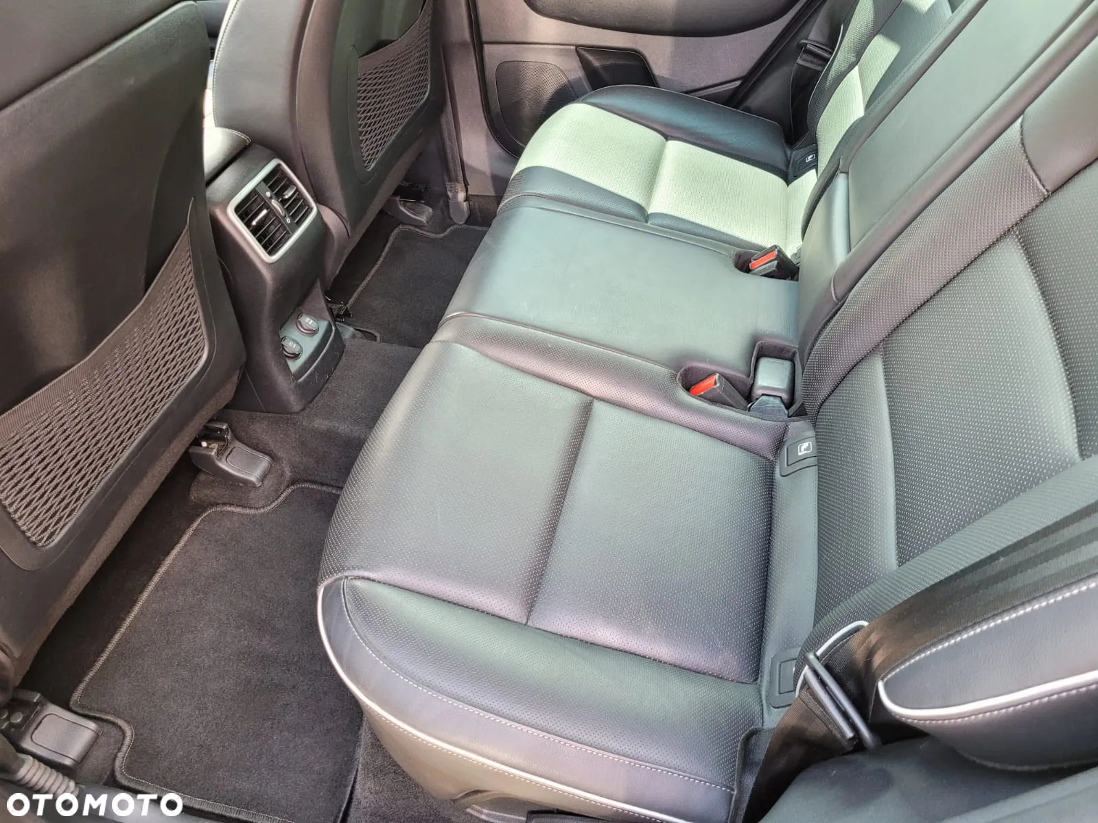 Kia Sportage 1.6 CRDI Black Edition Plus 2WD - 8