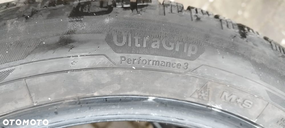 255/45/18 goodyear ultra grip performance3 - 4