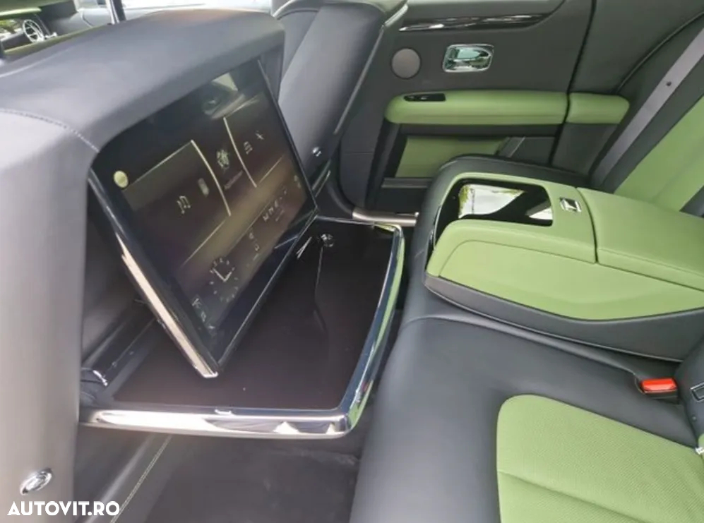 Rolls-Royce Ghost - 13