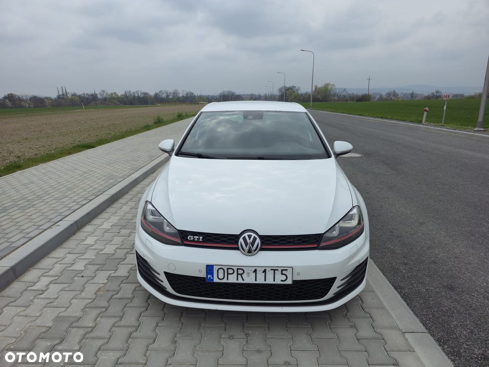 Volkswagen Golf GTI Performance BlueMotion Technology DSG - 3