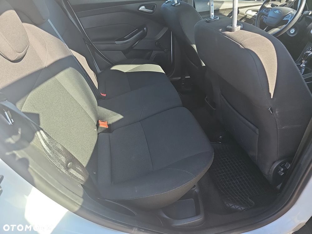 Ford Focus 1.5 EcoBlue Trend - 24