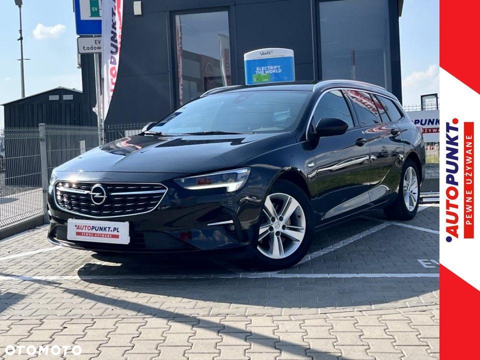 Opel Insignia - 1