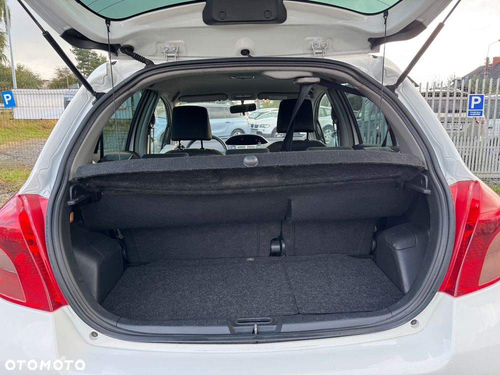 Toyota Yaris 1.0 Terra A/C - 17