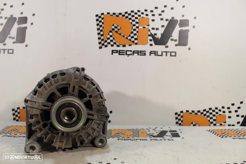 Alternador Bmw 1 (F20)  8578608 / 2622129A / Fg18s141 / 8 578 608 - 1