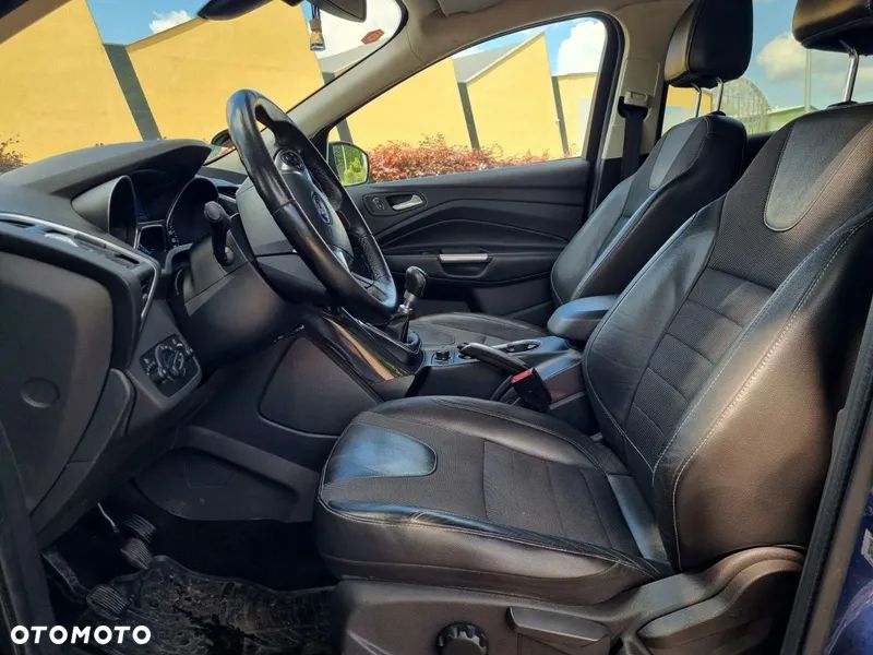 Ford Kuga 1.6 EcoBoost 2x4 Titanium - 12