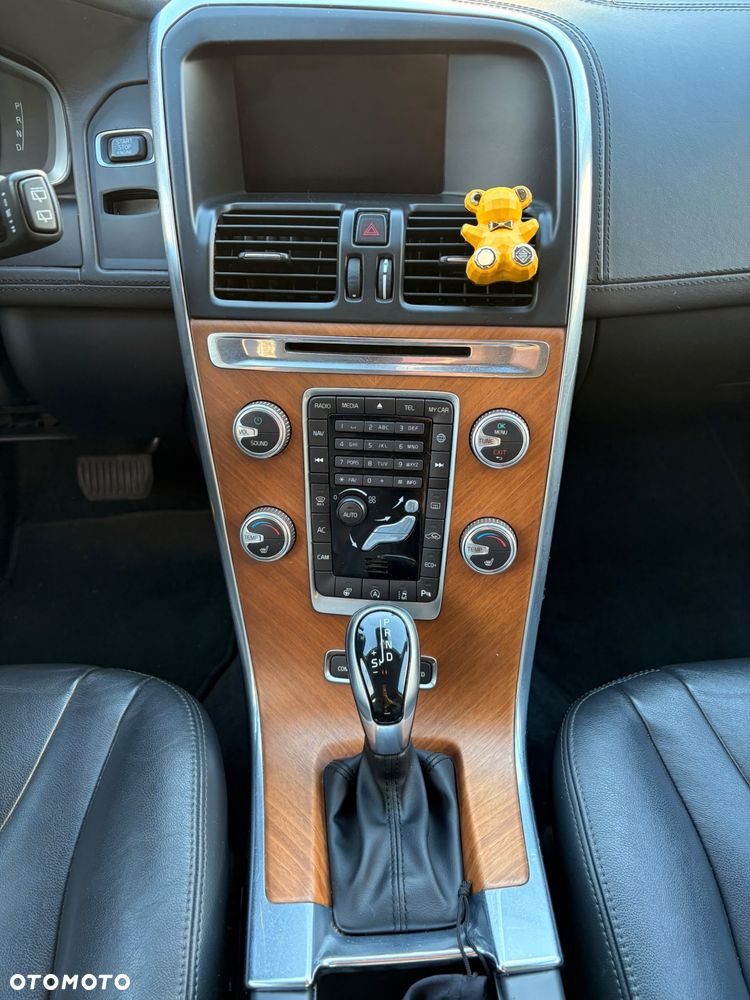 Volvo XC 60 - 10
