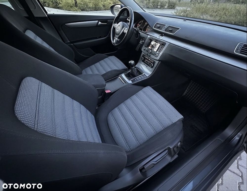 Volkswagen Passat - 7
