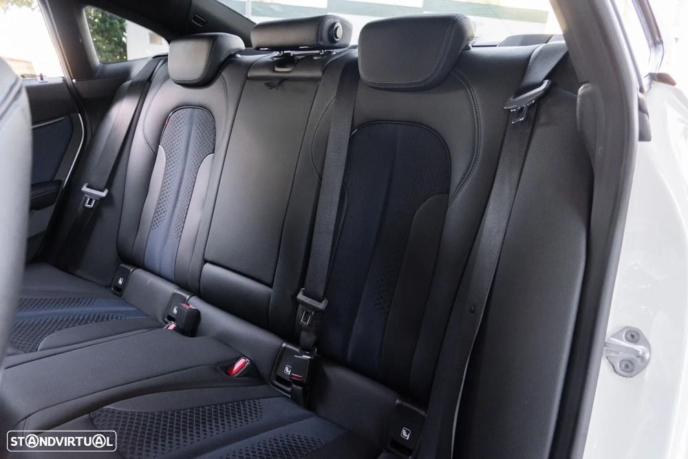 BMW 216 Gran Coupé d Pack Desportivo M - 53