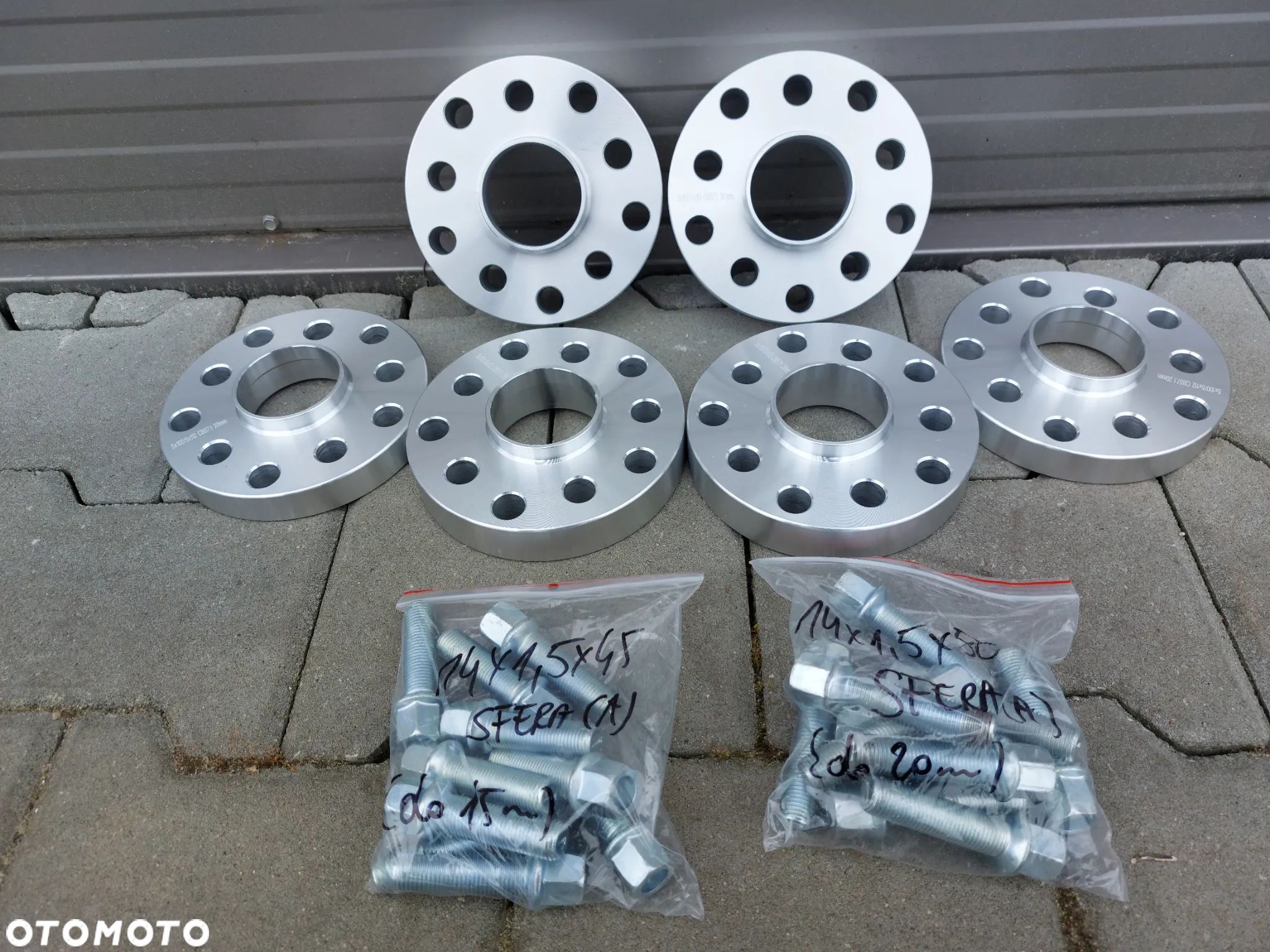 VW AUDI SEAT SKODA DYSTANSE + ŚRUBY 57.1MM 5X112 10MM - 1