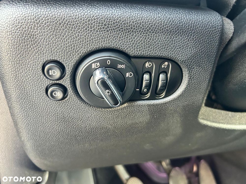 MINI Cooper Classic Trim - 37