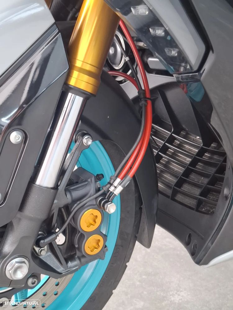 Yamaha TMAX 530 DX - 17