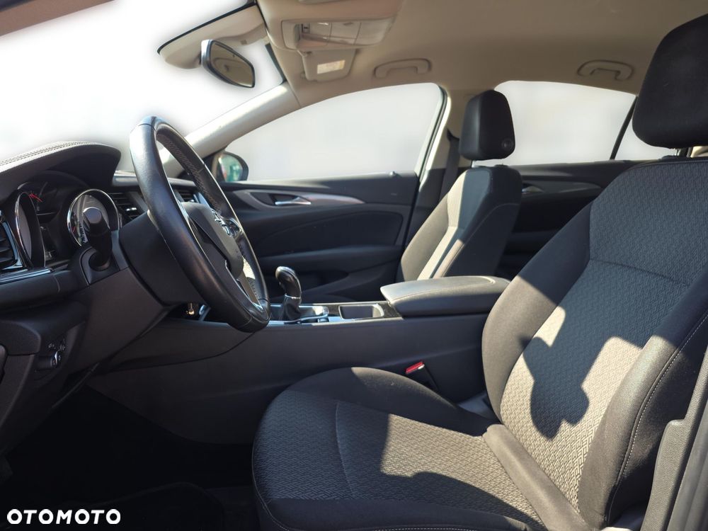 Opel Insignia 1.5 T Innovation S&S - 15