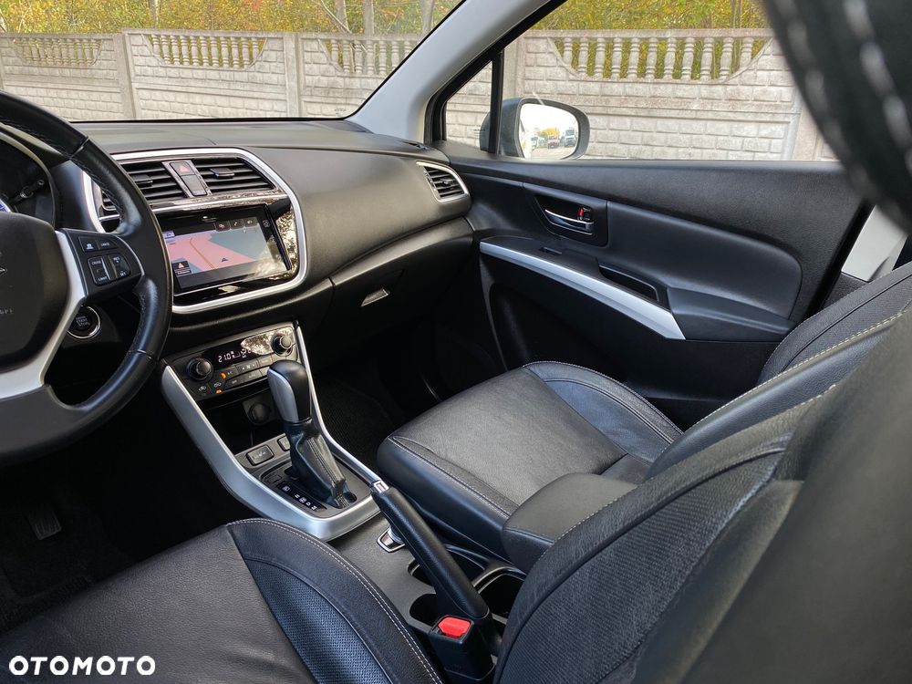 Suzuki SX4 S-Cross 1.4 SHVS Premium 4WD - 29