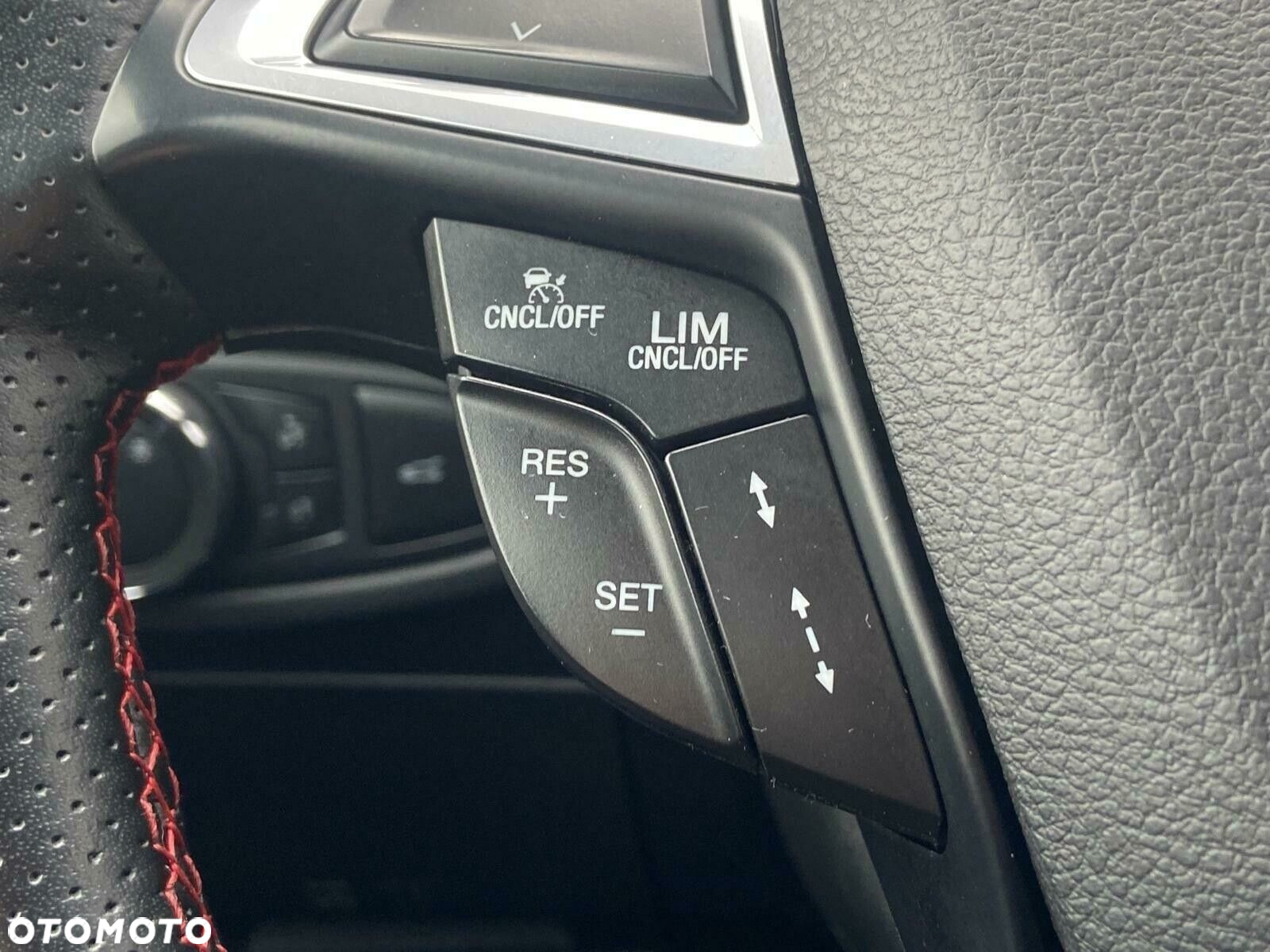 Ford S-Max - 18